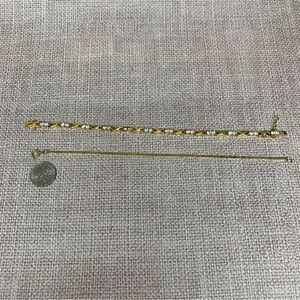 VTG Gold Bracelet Set‎